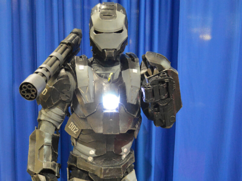 Comic expo street styles, War machine costume