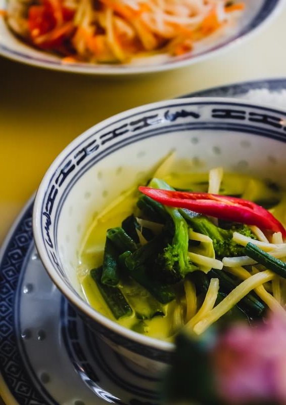 bowl of thai green curry
